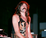 Jon Lord on stage with «Deep Purple», 1975.