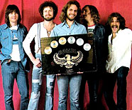 «Hotel California» - это слава «Eagles» /1976 год/.
