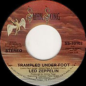 Trampled Under Foot / Black Country Woman, Swan Song USA, SS-70102, April 02th, 1975, 7″45 RPM.