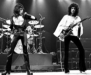 Freddie Mercury, Brian May.