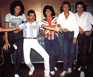 QUEEN & Maradona, /Argentina 1981/.