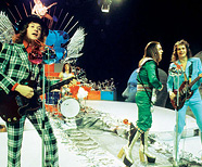 Slade Is one of the best concert bands.