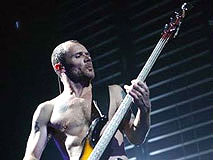 - Red Hot Chili Peppers Flea Joins The Faces.